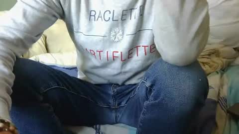 Snapshot of austin24100 chatting on 12.01.25 Austin online show from 12.01.25