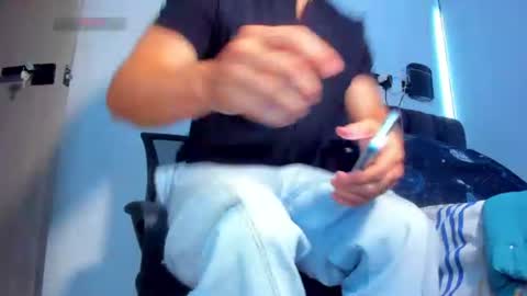 A online show from 06.10.26