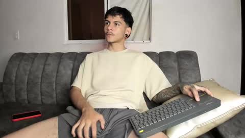 Snapshot of austin_falcon chatting on 12.28.24 Austin online show from 12.28.24