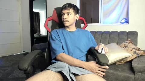 Snapshot of austin_falcon chatting on 01.18.25 Austin online show from 01.18.25