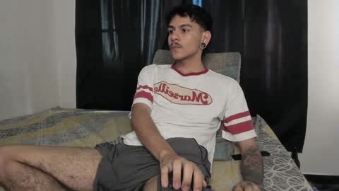 Snapshot of austin_falcon chatting on 02.04.25 Austin online show from 02.04.25