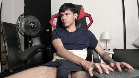 Snapshot of austin_falcon chatting on 02.18.25 Austin online show from 02.18.25