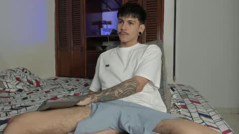 Snapshot of austin_falcon chatting on 09.13.25 Austin online show from 09.13.25