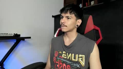 Snapshot of austin_falcon chatting on 09.18.25 Austin online show from 09.18.25