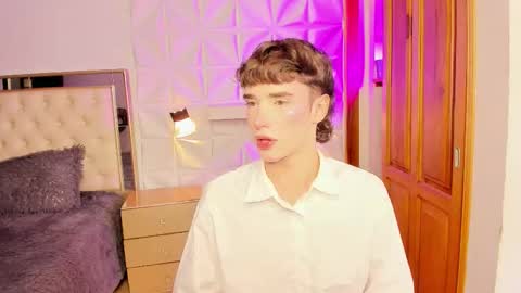 Snapshot of austin_rouse chatting on 02.14.26 austin_rouse online show from 02.14.26