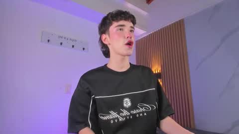 Snapshot of austin_rouse chatting on 03.10.26 austin_rouse online show from 03.10.26