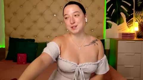 Snapshot of ava_maax chatting on 06.09.26 Ava online show from 06.09.26