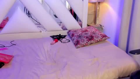 Ava Wilde online show from 11.04.25