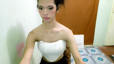 avacadaxcx online show from 10.24.25