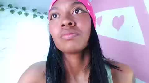 Snapshot of avalericherrycm101 chatting on 10.18.25 avalericherrycm101 online show from 10.18.25