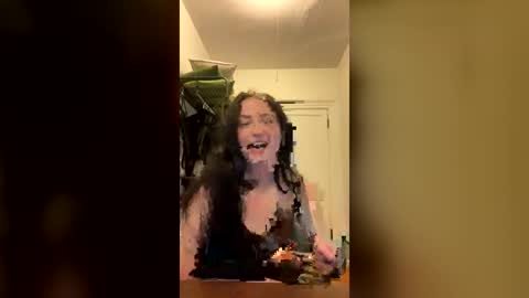 Snapshot of avallanchee chatting on 06.23.26 avallanchee online show from 06.23.26