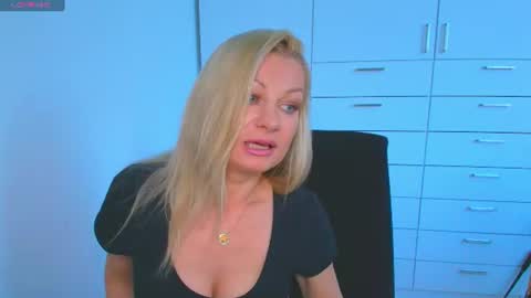 Snapshot of avaluxe_ chatting on 07.09.26 Eira online show from 07.09.26
