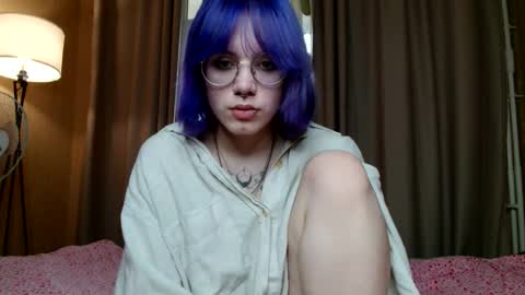 Snapshot of avaobierne chatting on 05.13.26 avaobierne online show from 05.13.26