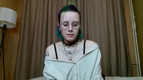 Snapshot of avaobierne chatting on 05.27.26 avaobierne online show from 05.27.26