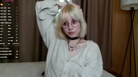Snapshot of avaobierne chatting on 06.09.26 avaobierne online show from 06.09.26