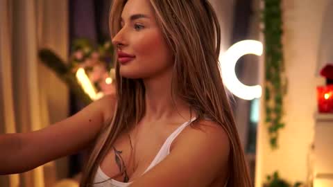 Carina online show from 02.21.25