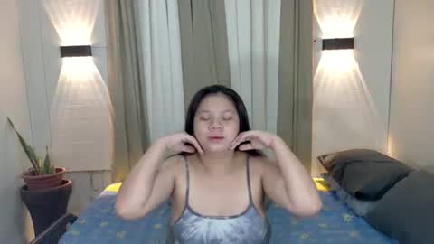 Snapshot of avery_7 chatting on 10.23.25 avery_7 online show from 10.23.25