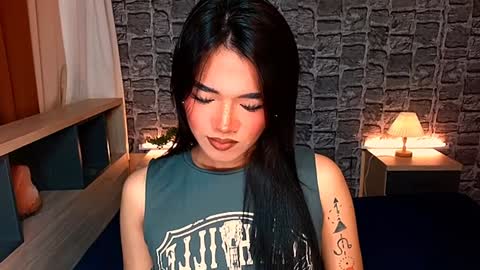 Snapshot of avery_hunt chatting on 12.25.24 Avery online show from 12.25.24