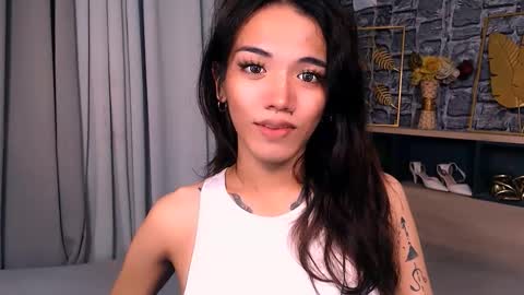 Snapshot of avery_hunt chatting on 11.30.25 Avery online show from 11.30.25