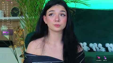 Snapshot of averywillow chatting on 11.17.25 AveryWillow online show from 11.17.25