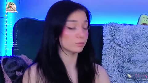 Snapshot of averywillow chatting on 01.06.26 AveryWillow online show from 01.06.26