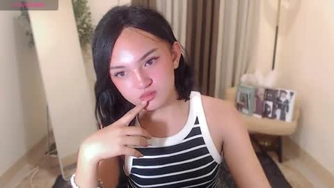 Snapshot of avi_maria12 chatting on 06.16.26 Call me Avi online show from 06.16.26