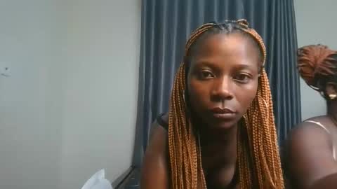 Snapshot of avian_babe chatting on 11.24.25 Avian online show from 11.24.25