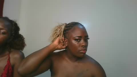 avian_babe1 online show from 07.20.26