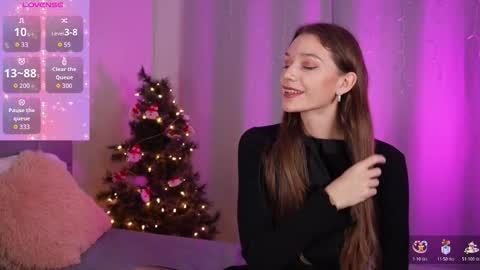 Snapshot of avie_comeback chatting on 12.16.25 avie_comeback online show from 12.16.25