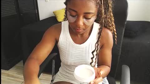 AVIS  online show from 11.09.25