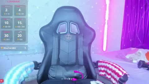 Snapshot of avril_jonson chatting on 11.26.25 avril_jonson online show from 11.26.25