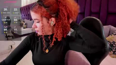 Snapshot of avrilwayne chatting on 11.21.25 Avril online show from 11.21.25