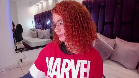 Snapshot of avrilwayne chatting on 12.04.25 Avril online show from 12.04.25