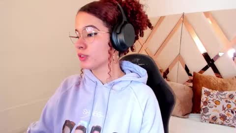 Snapshot of avrilwayne chatting on 01.14.26 Avril online show from 01.14.26