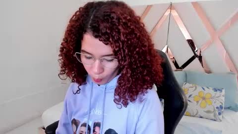 Snapshot of avrilwayne chatting on 01.19.26 Avril online show from 01.19.26