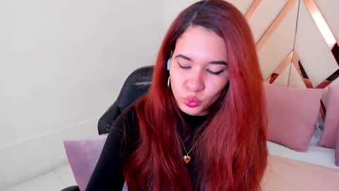 Snapshot of avrilwayne chatting on 02.03.26 Avril online show from 02.03.26