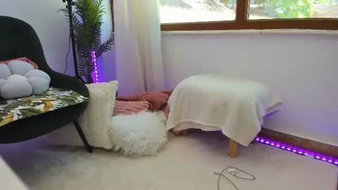 Jolie online show from 07.11.26