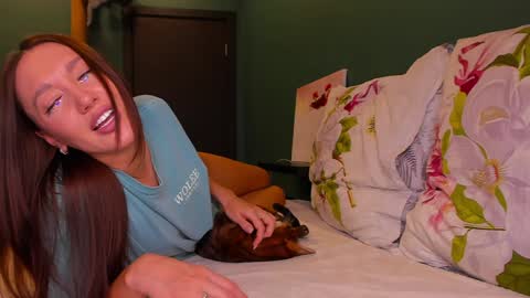 Awgustina online show from 01.05.25