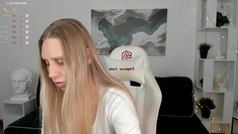 Emily online show from 03.03.25