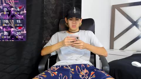 Snapshot of axel_cifer chatting on 02.02.25 Axel cifer online show from 02.02.25