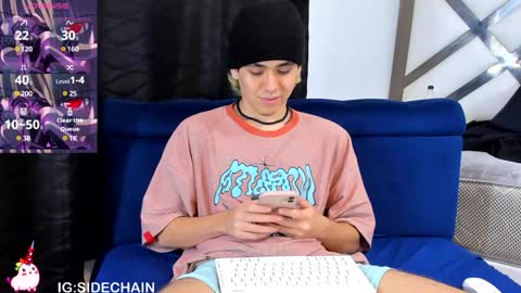 Snapshot of axel_cifer chatting on 02.08.25 Axel cifer online show from 02.08.25