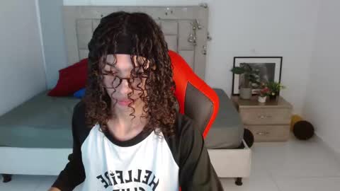 Axel online show from 01.08.26