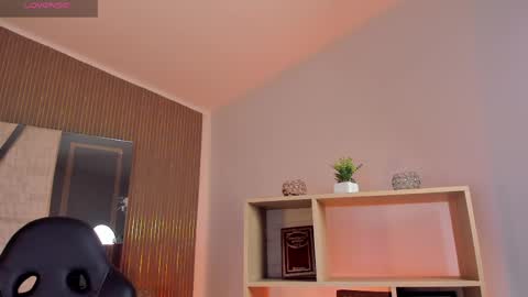 axel_grey_ online show from 04.09.26