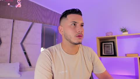 axel_grey_ online show from 07.06.26