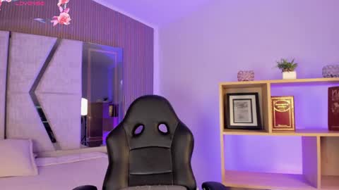 axel_grey_ online show from 07.07.26