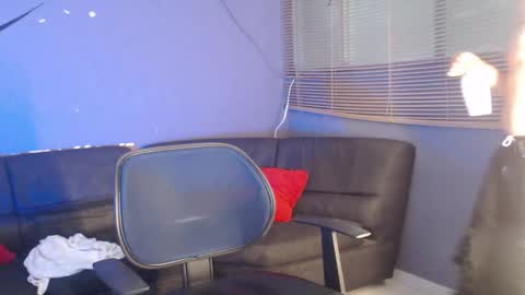 Snapshot of axel_h0t chatting on 02.11.26 axel_h0t online show from 02.11.26