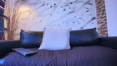 Axel Moon online show from 09.17.25