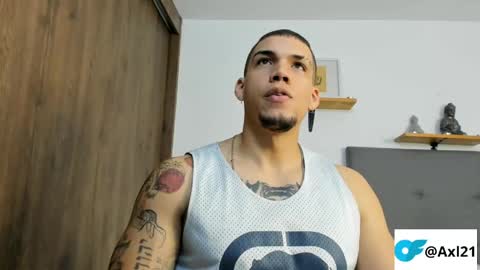 INDEPENDENT MODEL  online show from 04.28.26