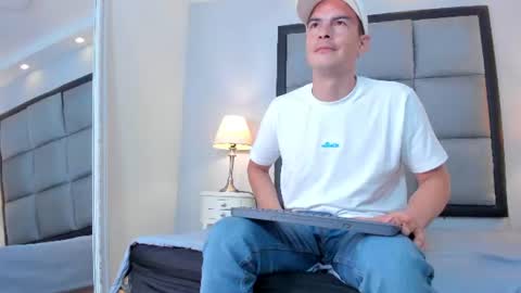 axel_wolfe online show from 07.20.26