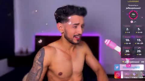 Snapshot of axelking13 chatting on 10.11.25 Axel King online show from 10.11.25